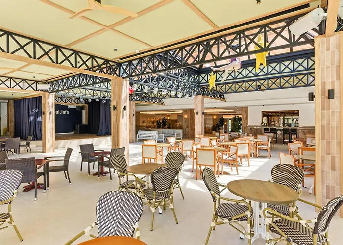 Aquasol Aparthotel Palmanova