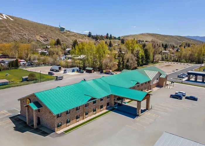Super 8 By Wyndham Montpelier - Bear Lake