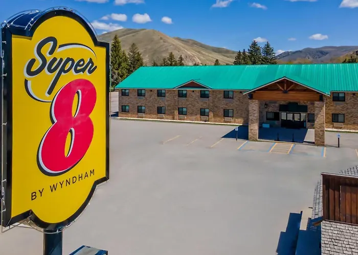 Super 8 By Wyndham Montpelier - Bear Lake