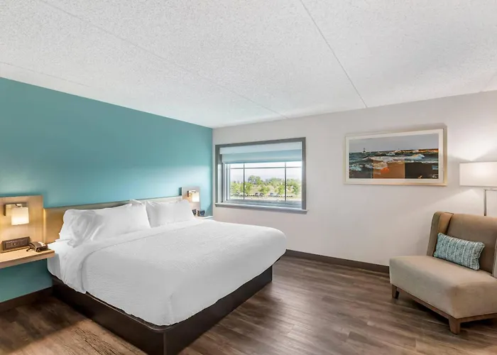 The Harborview On Lake Michigan, An Ascend Collection Hotel