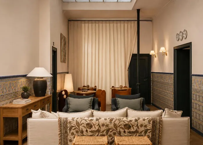 Honest Sevilla Hotel