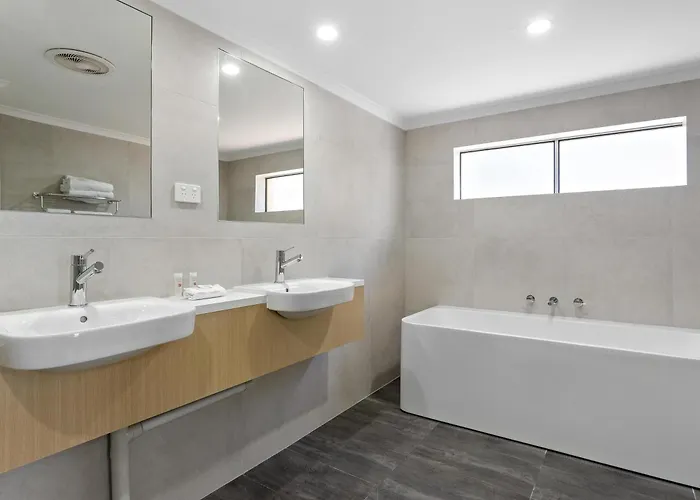 Ibis Styles Canberra Eagle Hawk