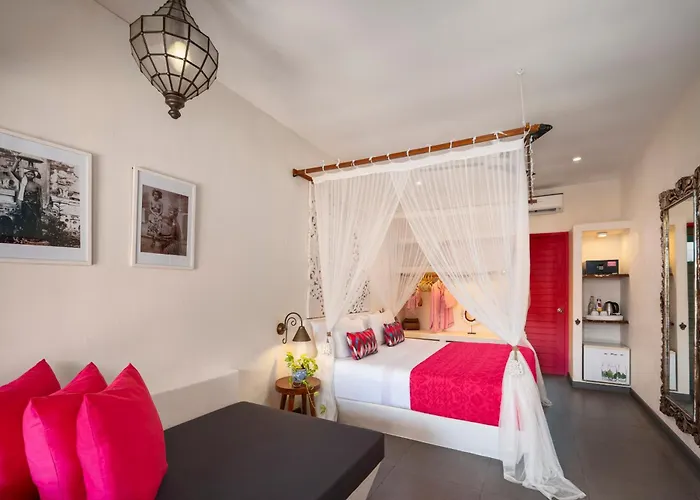 Pinkcoco Uluwatu - Constant Surprises & For Cool Adults Only