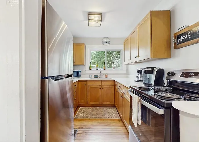 Merchant Street Retreat