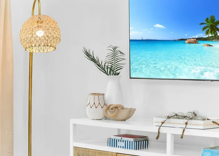 On The Beach Juno! 3-Top Rated Villa!