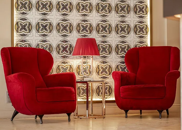 Opera Hotel