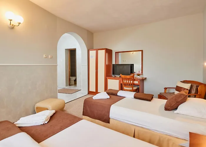 Peneka Hotel