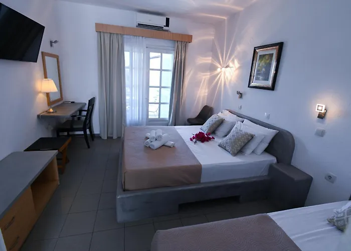 Astri Hotel