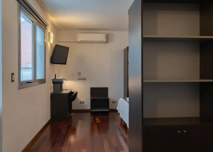 Zoom Apartments Hotel