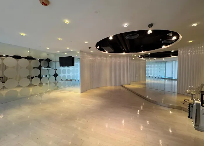 Kowloon Harbourfront Hotel