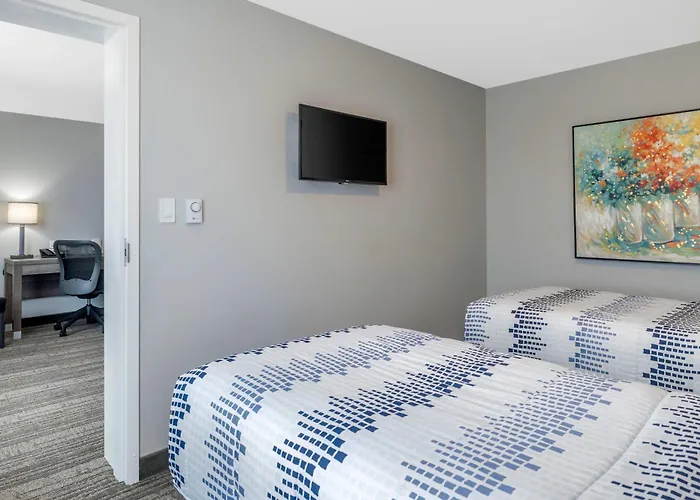 Amsterdam Inn & Suites, An Ascend Collection Hotel