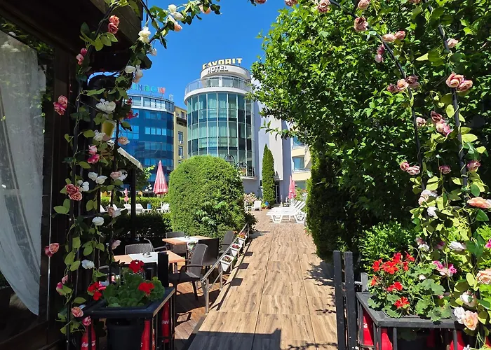 Favorit Aparthotel