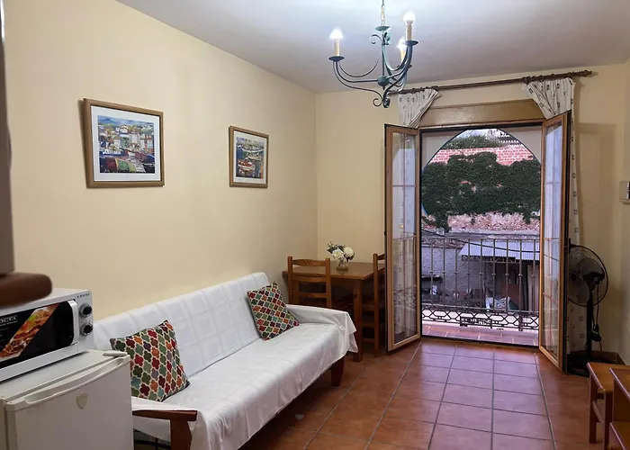 Apartamentos Cantarero Maro Nerja