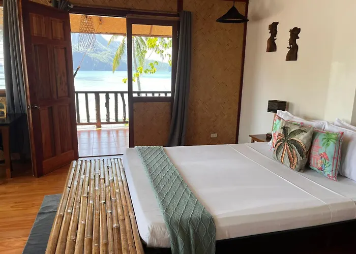 Golden Monkey Beach Hotel