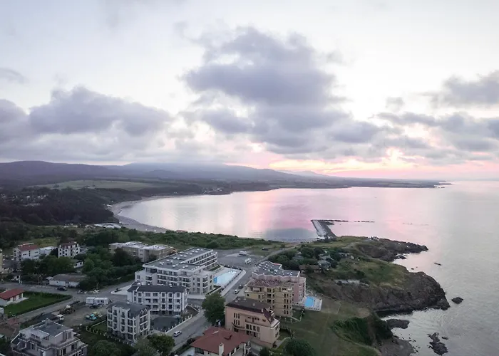 Hotel Eskada Beach - Free Parking
