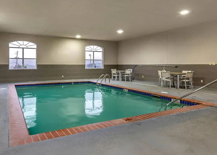 Comfort Inn & Suites Cartersville - Emerson Lake Point
