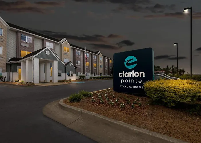Clarion Pointe Starkville Near University