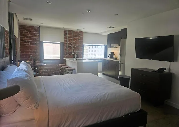 The Winfield Lofts, A Wyndham Hotel