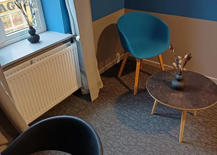 Quiet Blue Room 2 On Pedestrian Street Saeby