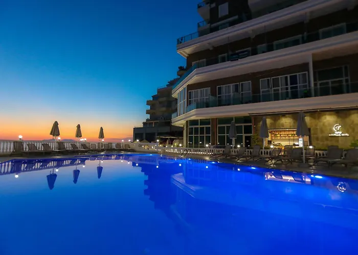 Toto Hotel & Apartments