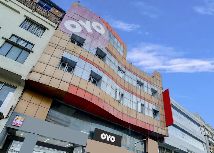 Oyo Flagship 81248 Hotel Satya Vilas