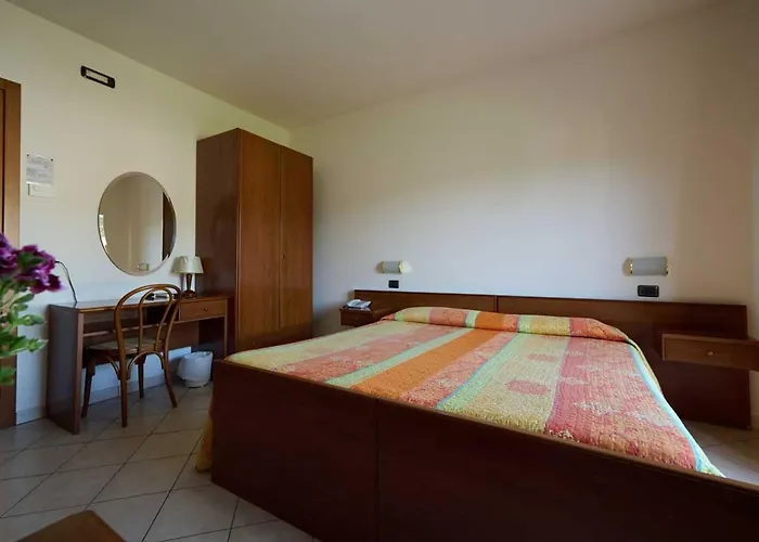 Albergo Shine