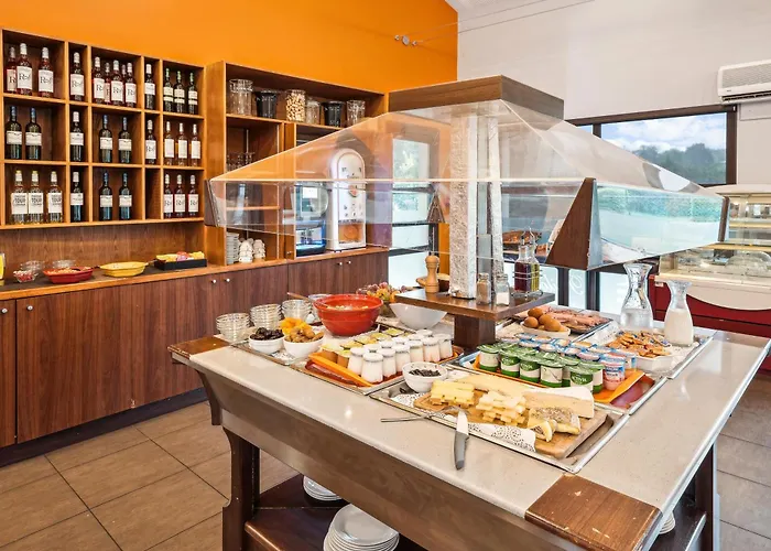 Hôtel Restaurant AKENA La Brède