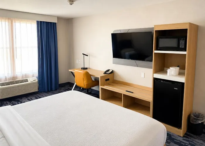 Heritage Hotel And Suites