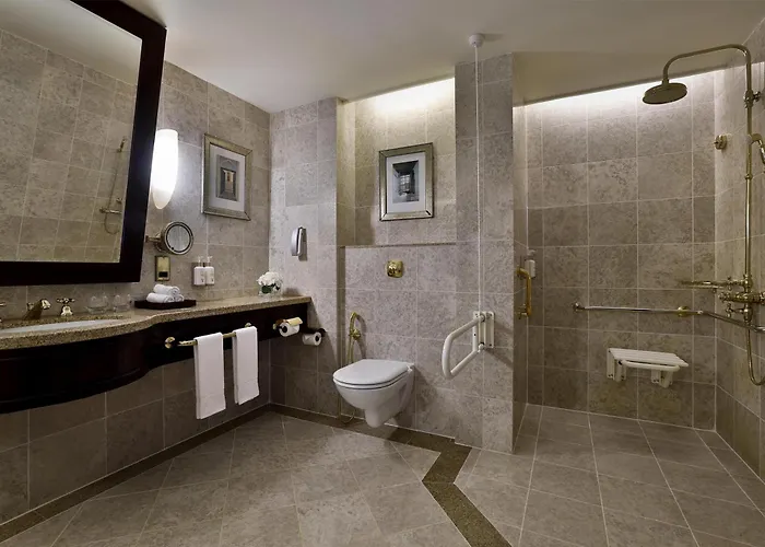 Al Husn Hotel Muscat - Managed By Hilton (Adults Only)