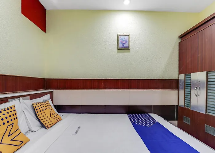 Spot On 77468 Kunkumam Residency