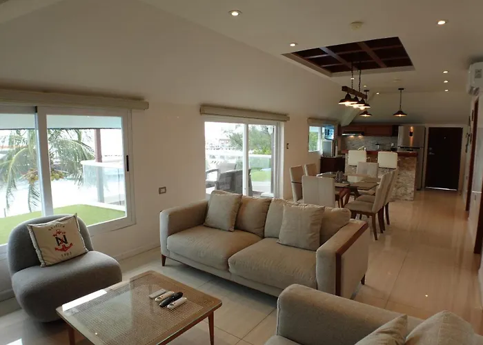 Bartolome Oceanfront Suites