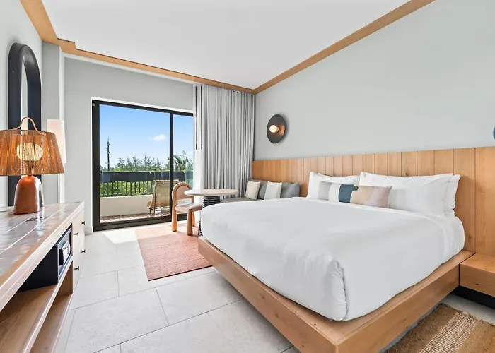 Hotel Indigo Grand Cayman By Ihg