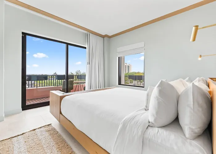 Hotel Indigo Grand Cayman By Ihg
