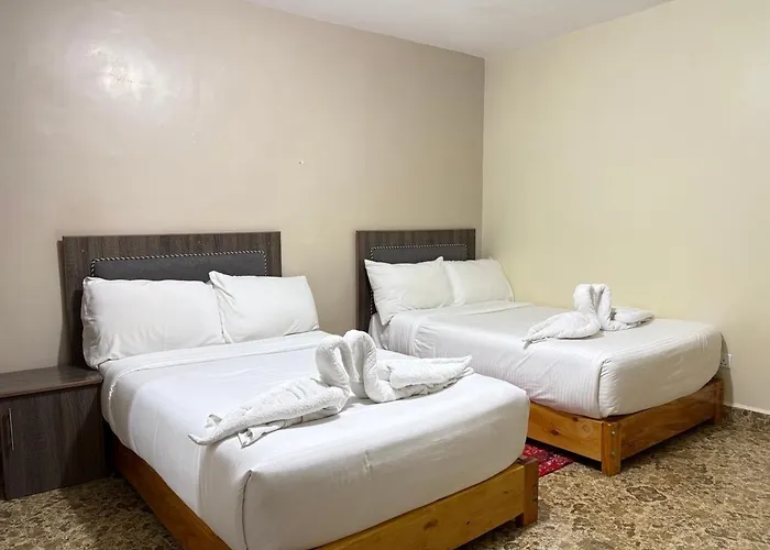 Clavina Hotel