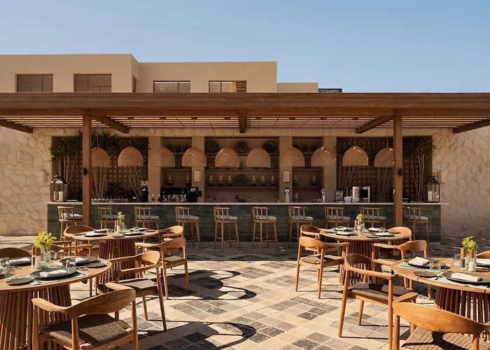 Sakhra Hotel & Spa, Almaza Bay