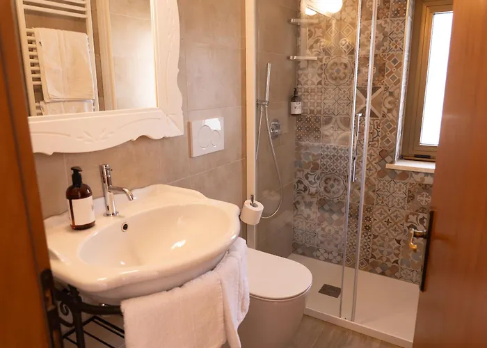 Village Hotel Lucia