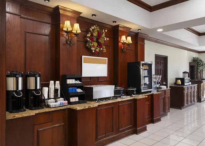 Crown Pointe Lodge; BW Signature Collection