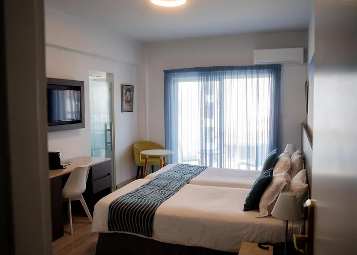 Mikes Kanarium City Hotel