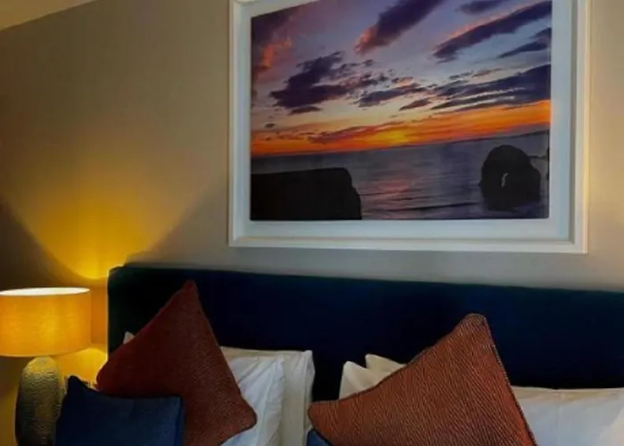 Rooms At The Marine