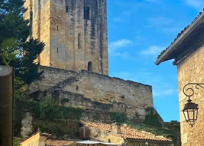 Maison De La Tour