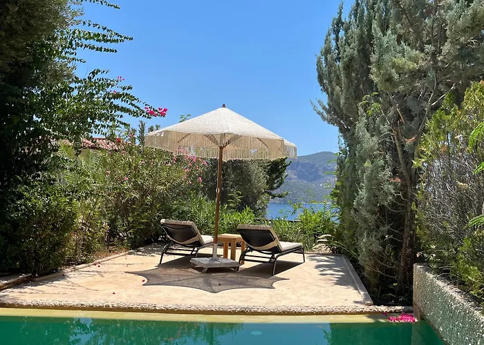 Asfiya Sea View Hotel