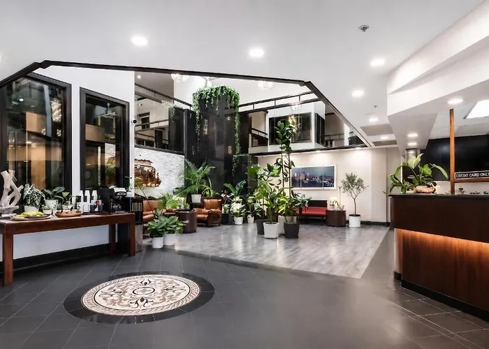 Hotel International