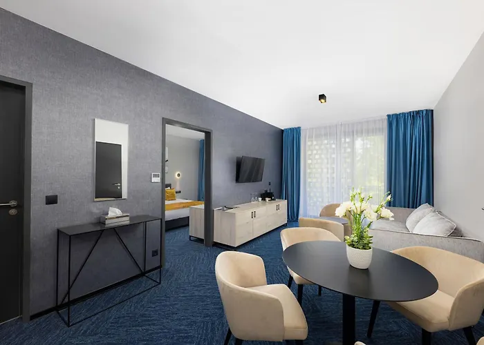 Lua Boutique Roomz- Adults Only