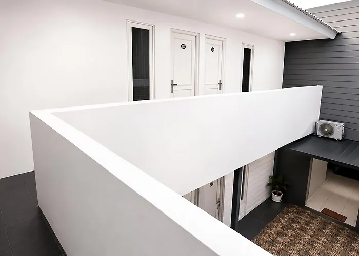 Rays Residence