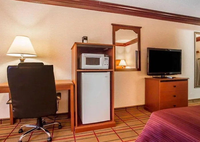 Quality Inn & Conference Center Brattleboro North