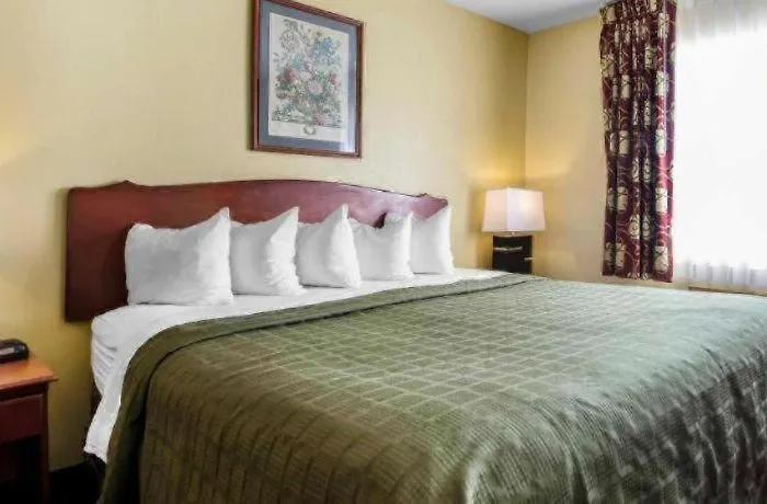 Quality Inn Mineral Point