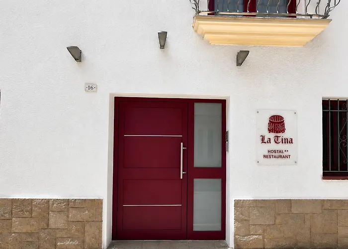 Hostal La Tina