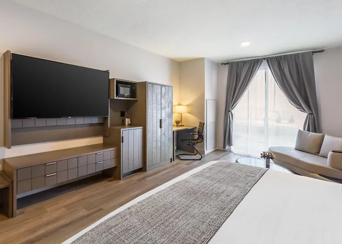 The Valor, An Ascend Collection Hotel