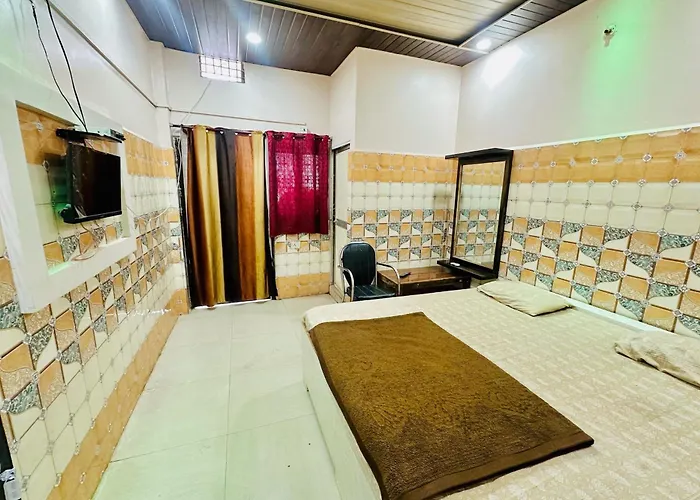 Spot On Satguru Lodge