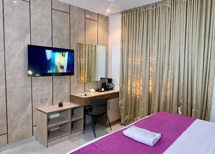 Purple Lavender Hotel Lekki